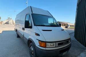 Iveco daily passo lungo