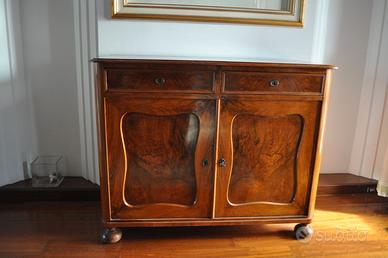 CREDENZA in legno di mogano