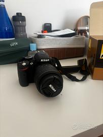 Nikon D3200 + 18-55mm VR Kit