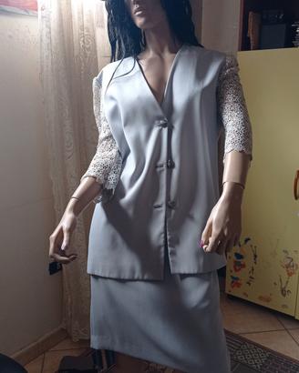 abito taier pari al nuovo mandato in lavanderia 