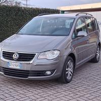 Volkswagen Touran 2.0 Highline Ecofuel Cel 3201471