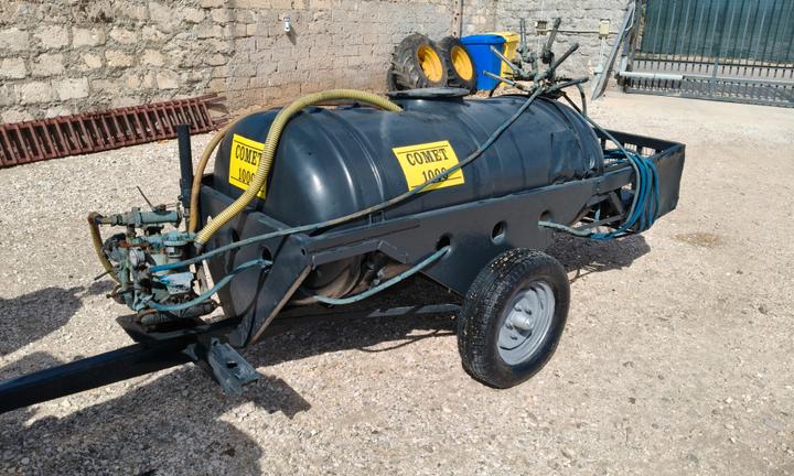 Botte per trattamenti con pompa Comet ADS 1000