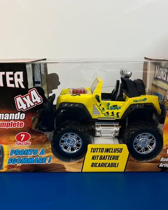 Macchina radiocomandata 4x4