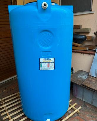 Serbatoio cisterna acqua autoclave