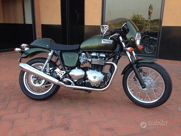 Triumph Thruxton 900 2015 verde con striscia oro