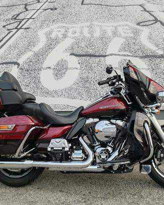Harley-Davidson FLHTK Electra Glide Ultra Limited 