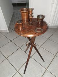 Tavolo da fumo. Antiquariato. 