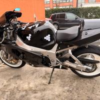 Moto gsx r750