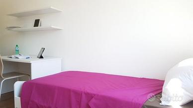 Camera singola in appartamento moderno da giugno