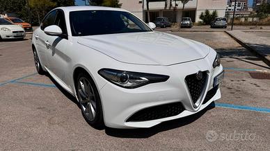 Alfa Romeo Giulia AT8 150CV - ANTIFURTO