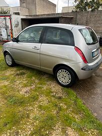 lancia y 100000 km originali
