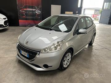 Peugeot 208 1.4 HDI 68cv 5porte Allure neopatentat