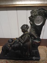 SCULTURA BAMBINI CON OROLOGIO IN TERRACOTT