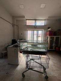 Locale commerciale 100mq