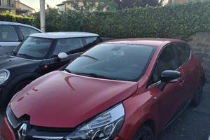 renault clio 2016  incidentata