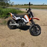 KTM 690 Supermoto - 2008