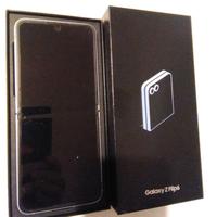 Samsung Z Flip 6 256GB – Garanzia 2026 – Perfetto