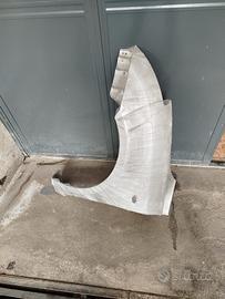 Fianchetto anteriore lato guida