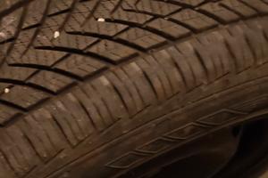 gomme  185/65 r 14
