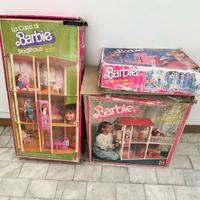 Vecchi giocattoli Barbie