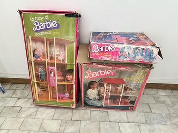 Vecchi giocattoli Barbie