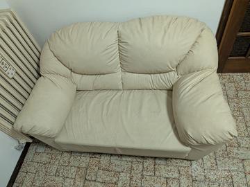 Coppia divani 2 / 3  posti in Ecopelle