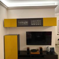 Ikea: Tavolo, 6 sedie e parete attrezzata