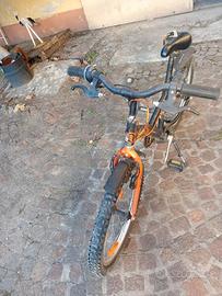 bicicletta ragazzo