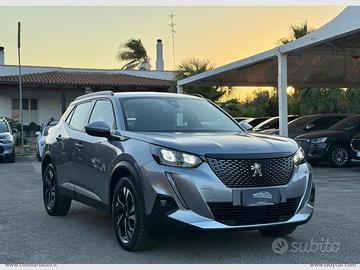 PEUGEOT 2008 BlueHDi 100 S&S Allure