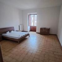 Camera matrimoniale c.so umberto i (av)