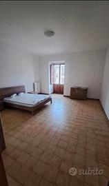 Camera matrimoniale c.so umberto i (av)