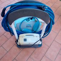 Robot pulitore per piscine