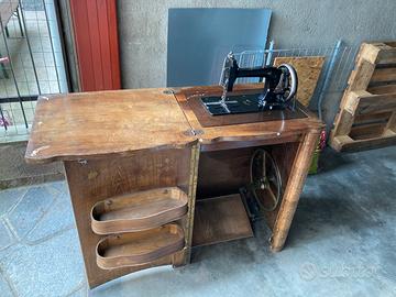 Macchina per cucire antiquariato