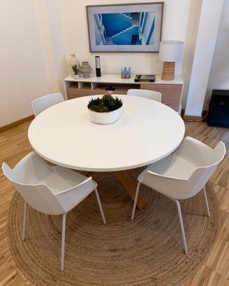 Tavolo Lotus bianco e sedie sala riunioni