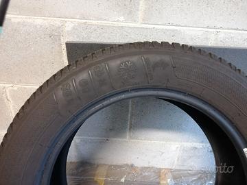 Set Pneumatici Invernali