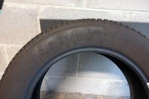 Set Pneumatici Invernali