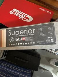 Pavimento in laminato Superior 8mm AC4 - 12 pacchi