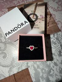 Anello cuore rosso Pandora