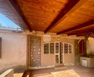 PORZIONE DI BIFAMILIARE A SAN GIOVANNI A PIRO