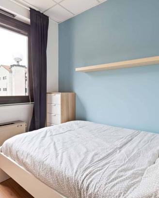 Stanza in appartamento di 173 m² a Milano