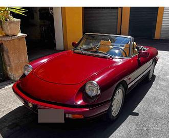 Alfa Romeo spider duetto