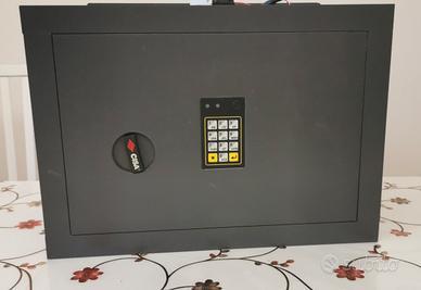 Cassaforte Cisa con combinatore elettronico 25lt 