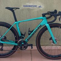 Bici da corsa Gravel BIANCHI Impulso RC Grx825 di2