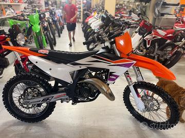 Ktm 125 SX 2024 anche motard