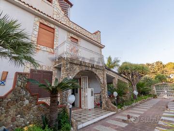 Villa o villino - Carini