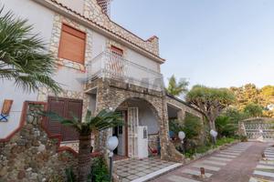 Villa o villino - Carini