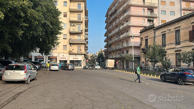 Immobiliare group srls. p lanza 6 vani