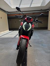 Monster 896 +