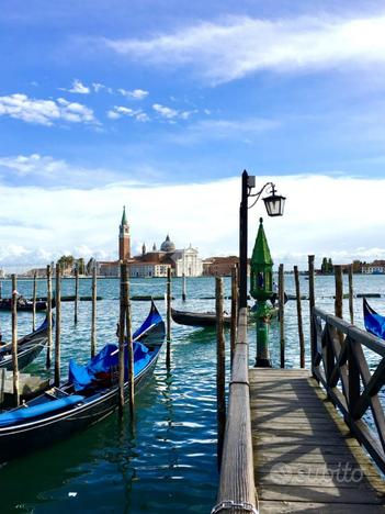 NEGOZIO A VENEZIA