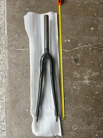 Forecella Carbonio modello onda